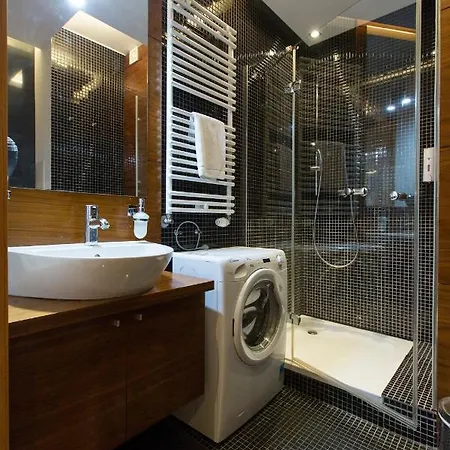 Port Lilia Apartment *