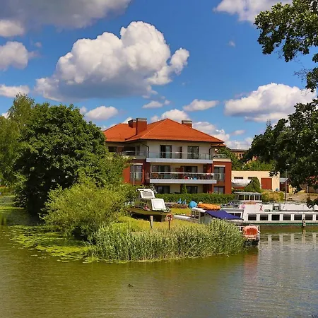 Port Lilia * أوسترودا