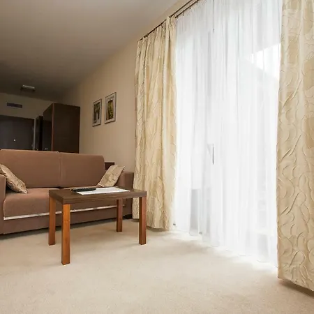 Apartment Port Lilia *