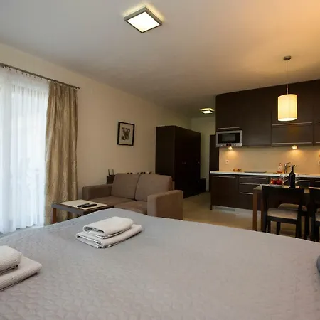 Port Lilia أوسترودا